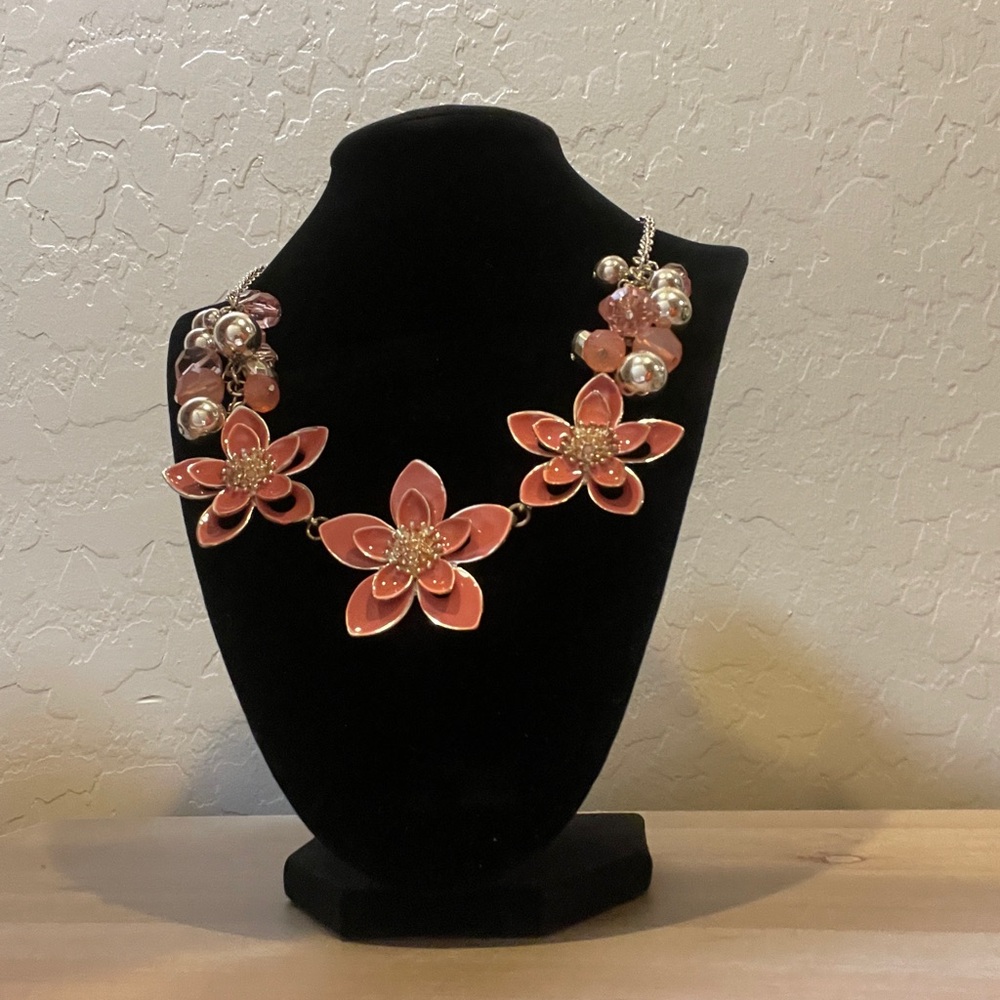 Pink floral necklace